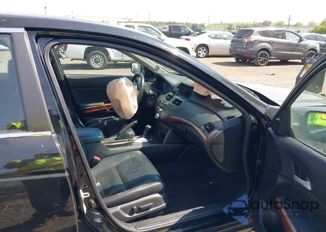 2011 Honda Accord Exl from USA, damaged, VIN 1HGCP3F85BA028804